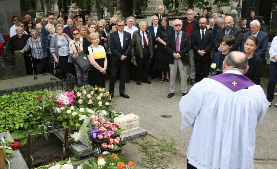Rodzina i przyjaciele żegnają Barbarę Jaruzelską