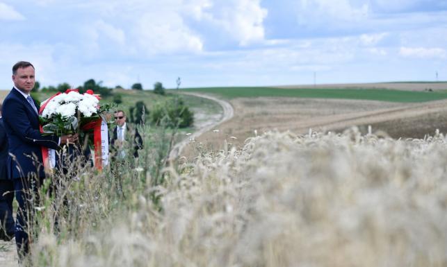 Prezydent Duda oddał hołd ofiarom rzezi wołyńskiej
