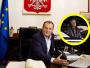 Co Donald Tusk trzyma na biurku?- Kaczyńskiego