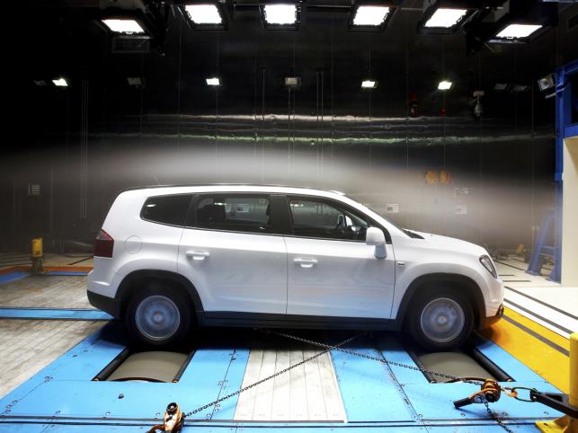 Pierwszy europejski model Chevroleta wśród vanów już wkrótce zadebiutuje na polskim rynku. Od początku przyszłego roku będzie można składać zamówienia u dilerów na Orlando. W salonach pojawi się on najpóźniej w marcu 2011 roku