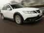 Saab 9-3X - szwedzka stal gotowa do przygody. Dzielnie zwalczy dziki teren, choć woli asfaltowe bulwary. Mogą być dziurawe jak sito - czyli idealnie sprawdza się na polskich drogach... 