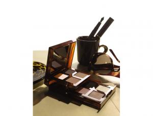 Paleta do makijazu oczu od Bobbi Brown - The Tortoise Shell Collection.