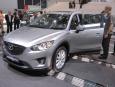 Kierowcy będą mieli do wyboru model z napędem na jedną oś lub 4x4, ze skrzynią manualną  lub automatyczną, jak również dodatkowe pakiety wyposażenia, tj. City Safety, Comfort i układ nawigacyjny