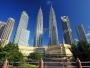 Petronas Tower w stolicy Malezji Kuala Lumpur - wysokość 452 metry, ukończony w 1998 roku