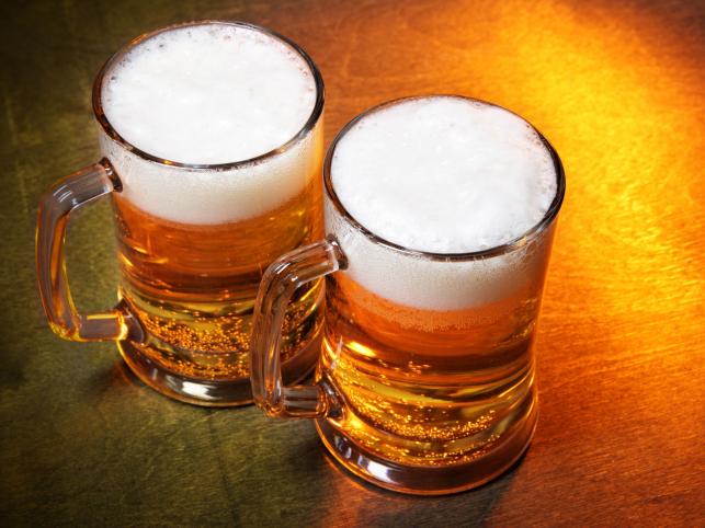 Ciechan wchodzi do pubów