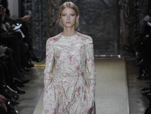 Pokaz haute couture Valentino wiosna/lato 2012.