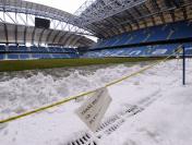 Żaden stadion nie jest gotowy na Euro 2012. Nie spełniają wymagań UEFA
