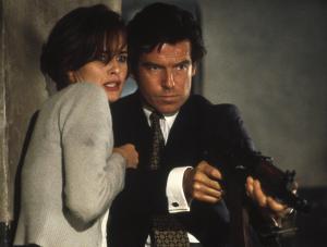 James Bond woli brunetki