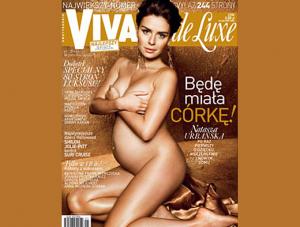 Ciężarna naga Natasza Urbańska na okładce "Vivy"