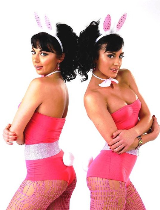 Cheeky Girls od "The Cheeky Song"