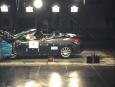 Peugeot 308 CC - ochrona dzieci: 3 gwiazdki. Ochrona pieszych przy zderzeniu: 2 gwiazdki