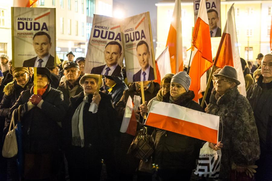 Manifestacja poparcia dla prezydenta Andrzeja Dudy