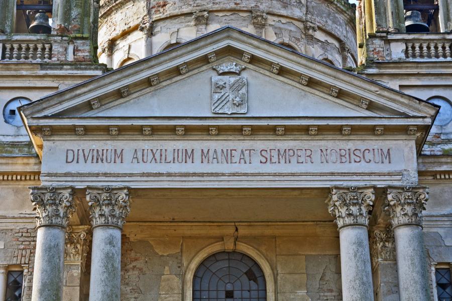 MAJESTATYCZNE. MISTYCZNE. OPUSZCZONE KOŚCIOŁY (26)